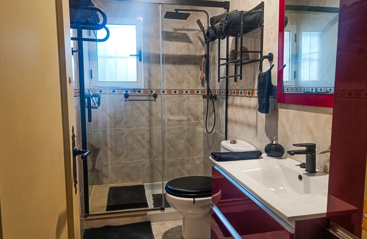 Herverkoop - Villa - Benijofar