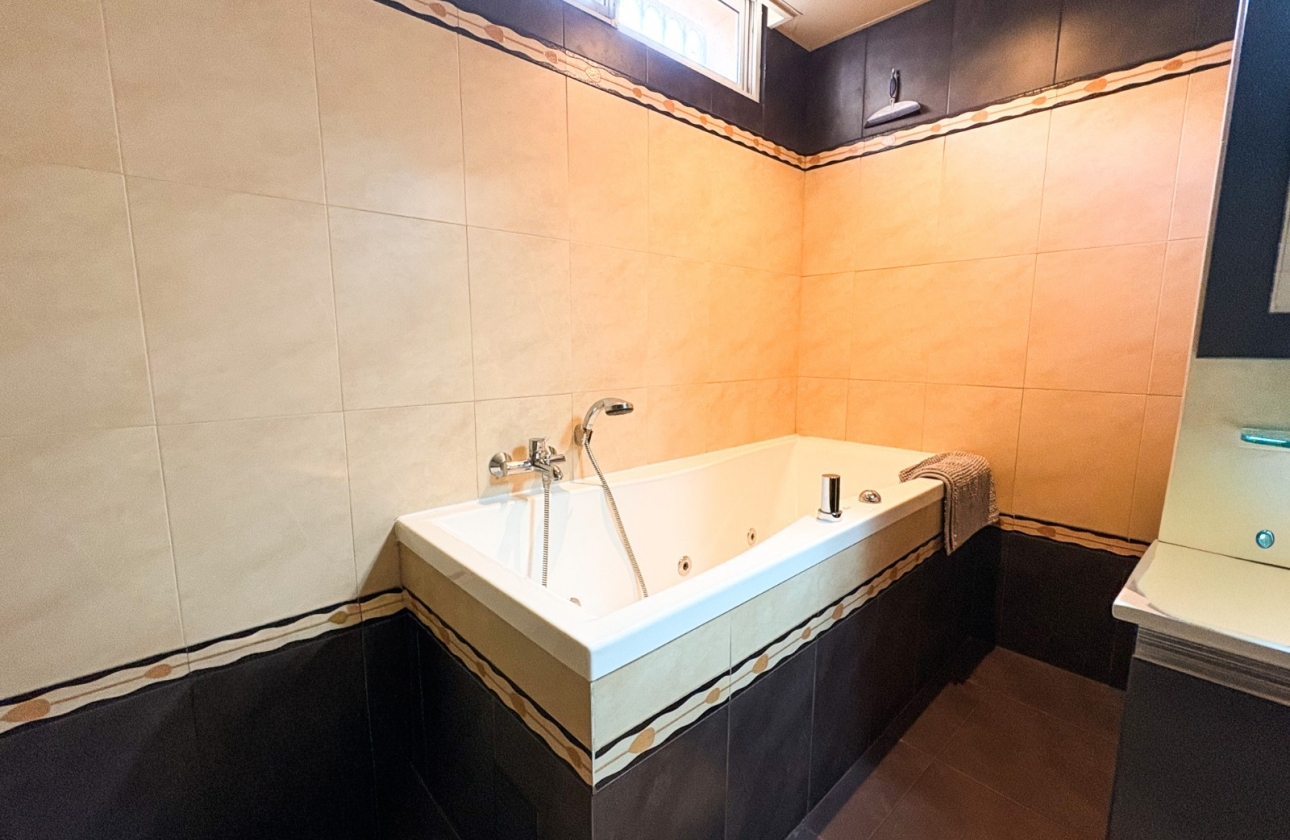 Herverkoop - Villa - Benijofar