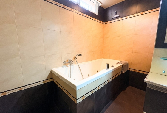 Herverkoop - Villa - Benijofar