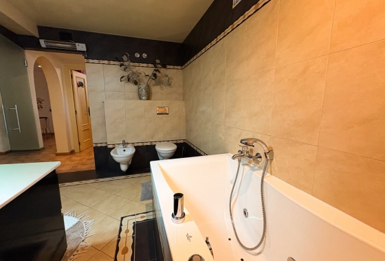 Herverkoop - Villa - Benijofar