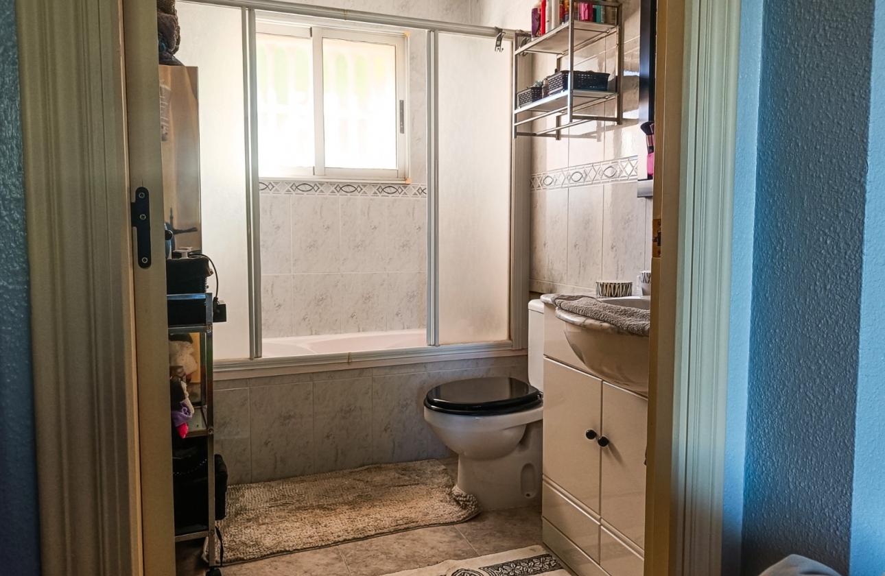 Herverkoop - Villa - Benijofar