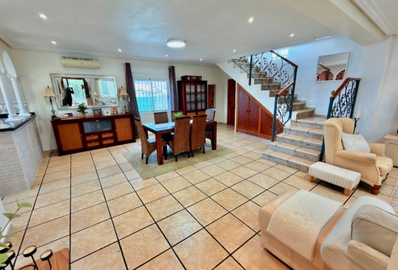 Herverkoop - Villa - Hondón de los Fráiles