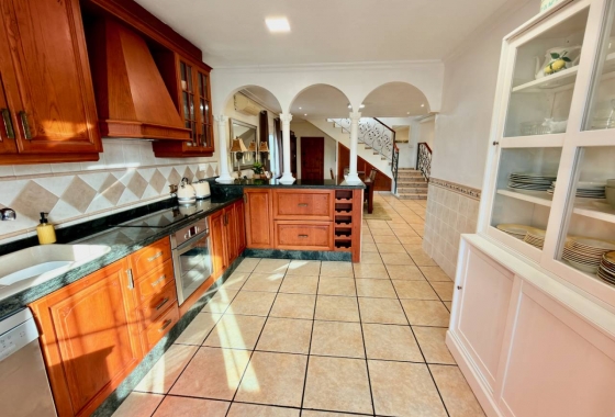 Herverkoop - Villa - Hondón de los Fráiles