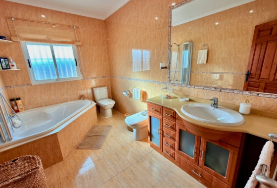 Herverkoop - Villa - Hondón de los Fráiles