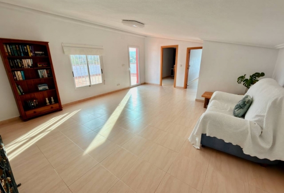 Herverkoop - Villa - Hondón de los Fráiles