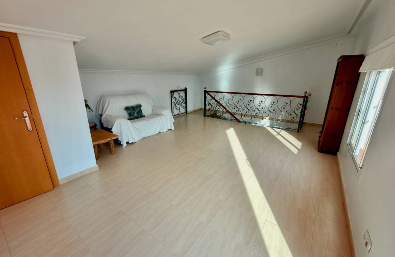 Herverkoop - Villa - Hondón de los Fráiles