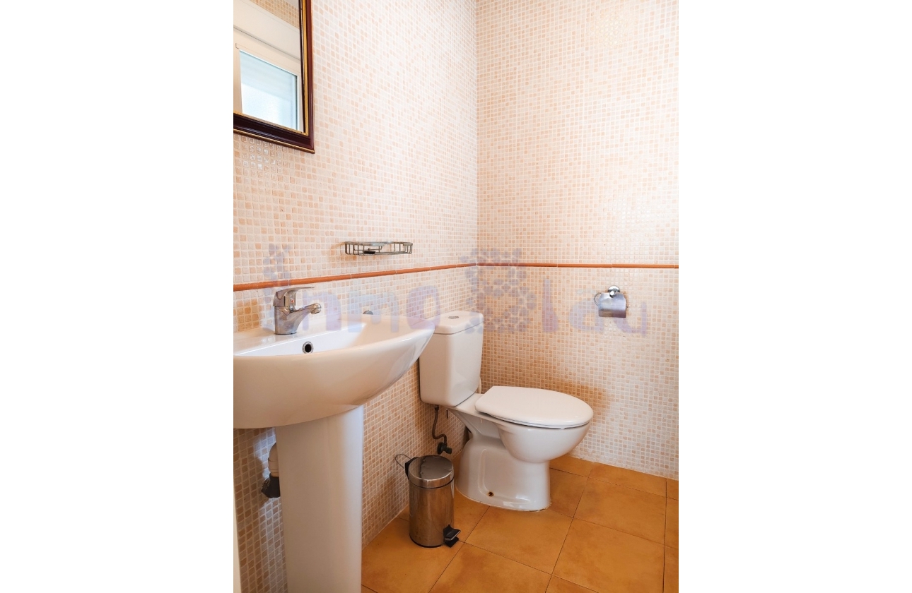 Reventa - Casa - Relleu