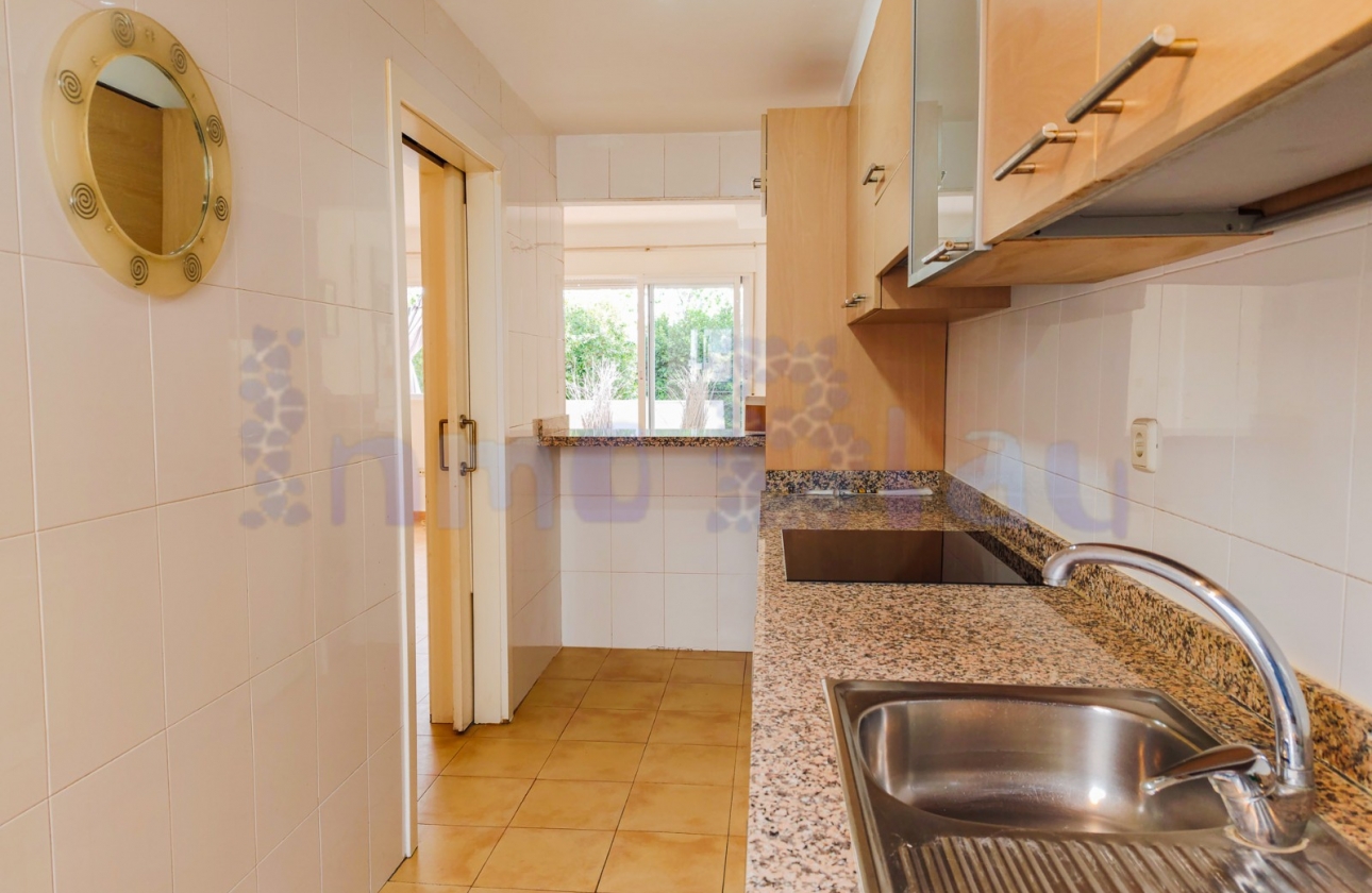 Reventa - Casa - Relleu