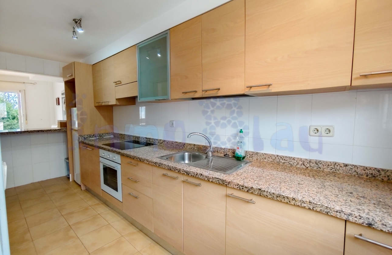 Reventa - Casa - Relleu