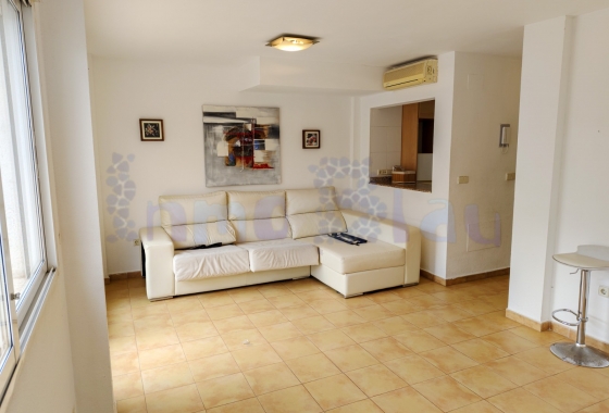 Reventa - Casa - Relleu