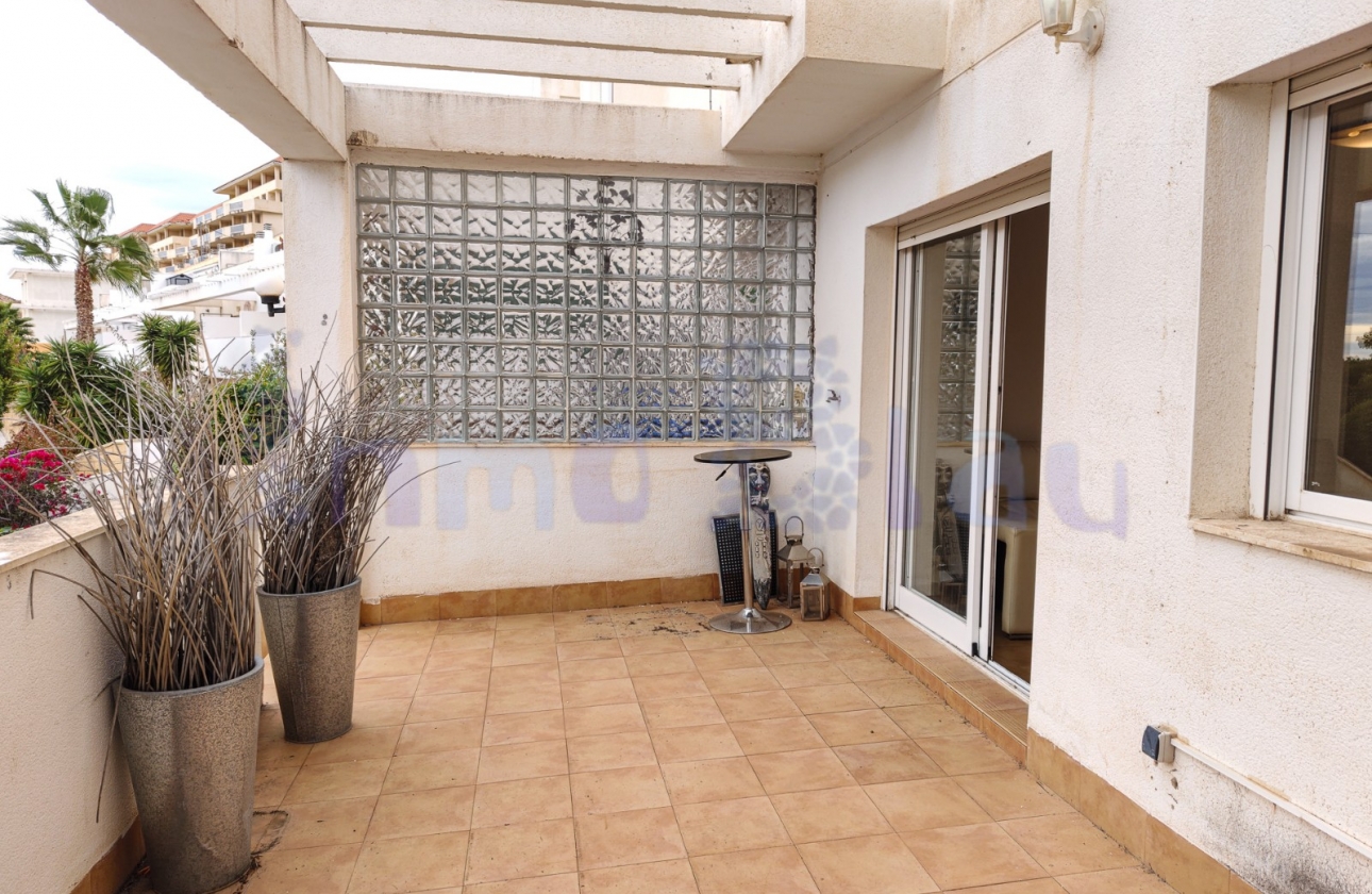 Reventa - Casa - Relleu