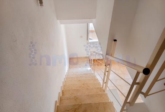 Reventa - Casa - Relleu