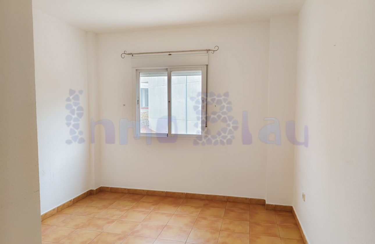 Reventa - Casa - Relleu