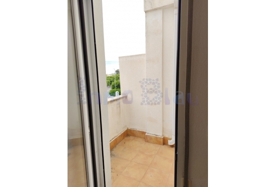 Reventa - Casa - Relleu