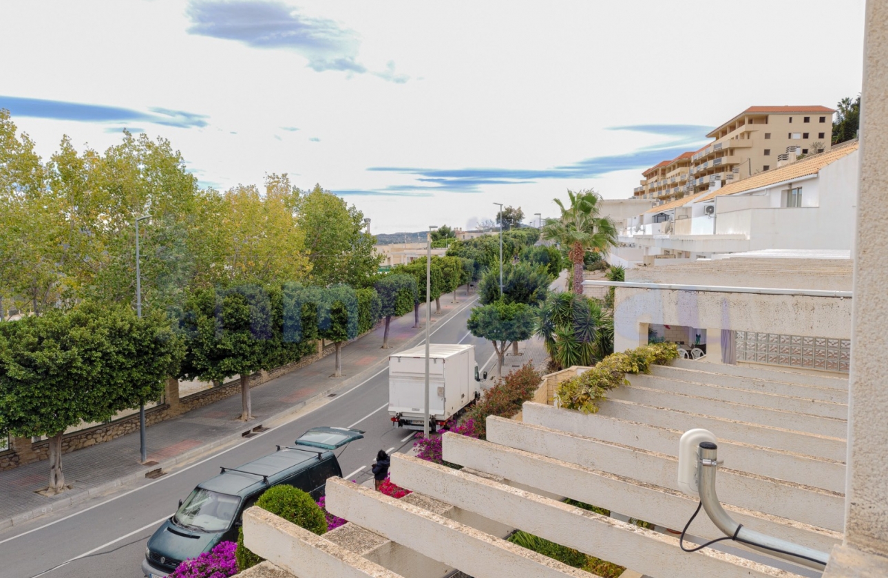 Reventa - Casa - Relleu