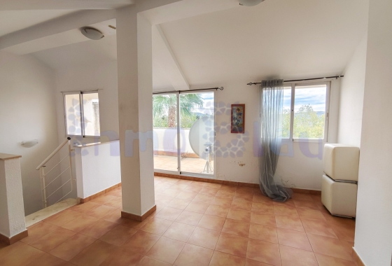 Reventa - Casa - Relleu