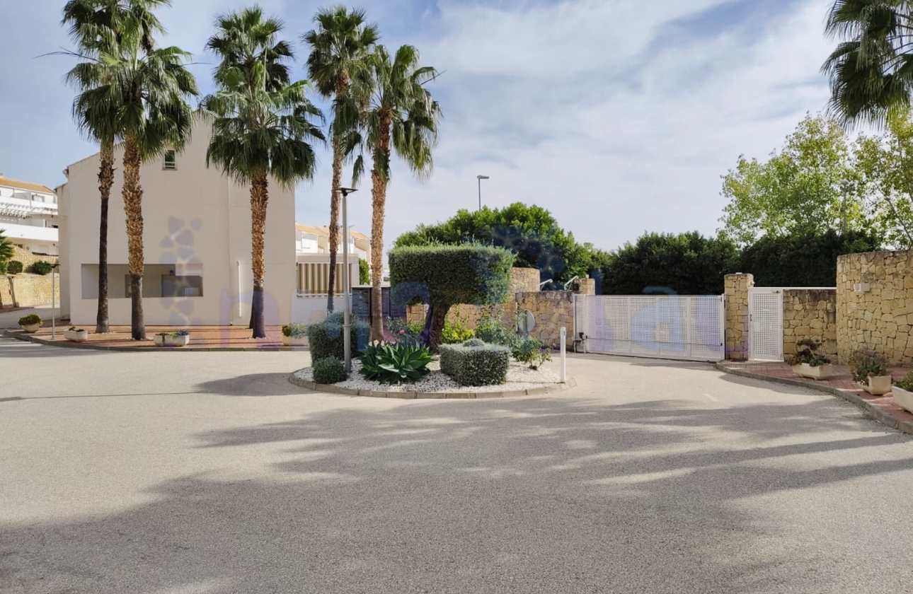 Reventa - Casa - Relleu