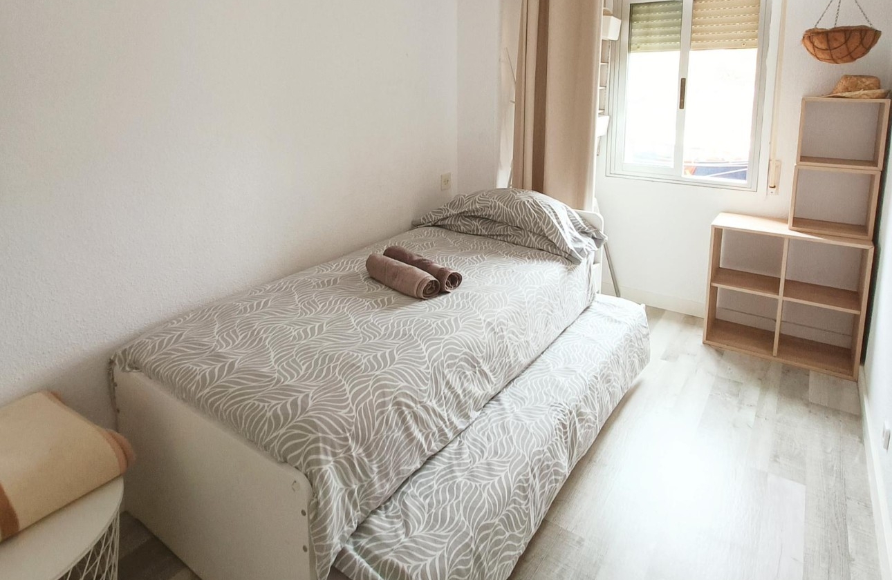 Resale - Apartment / flat - Alicante