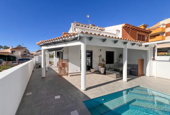 Resale - House - Orihuela Costa - Punta Prima