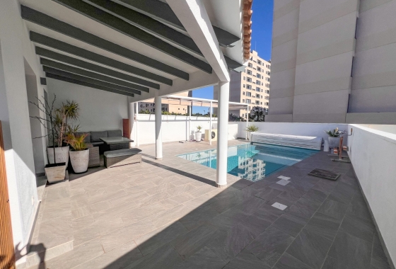 Resale - House - Orihuela Costa - Punta Prima