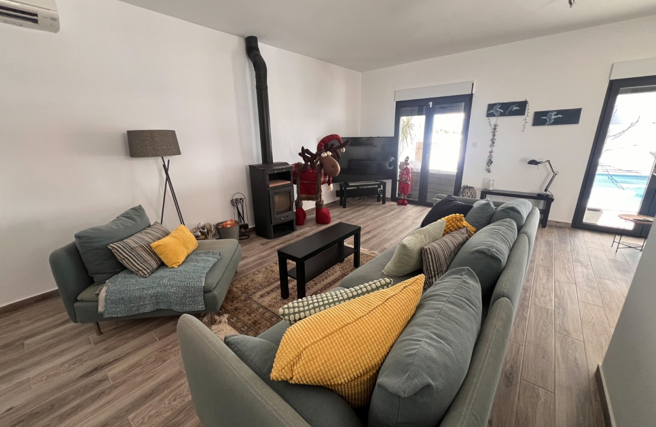 Resale - House - Orihuela Costa - Punta Prima