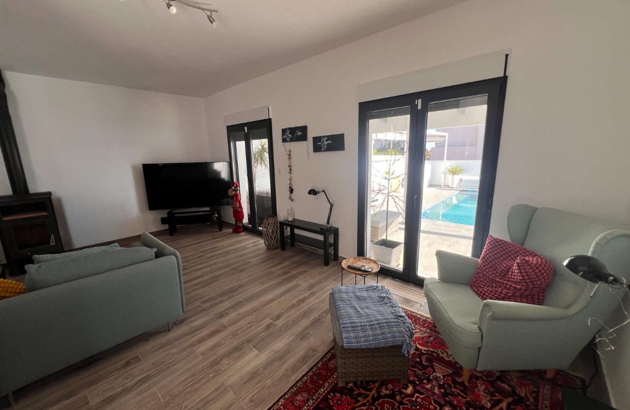 Resale - House - Orihuela Costa - Punta Prima