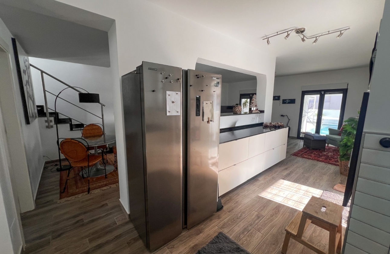 Resale - House - Orihuela Costa - Punta Prima