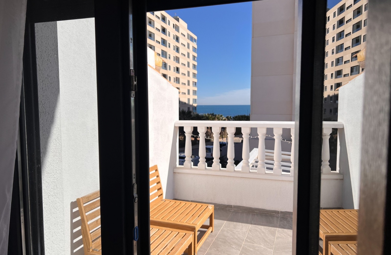 Resale - House - Orihuela Costa - Punta Prima