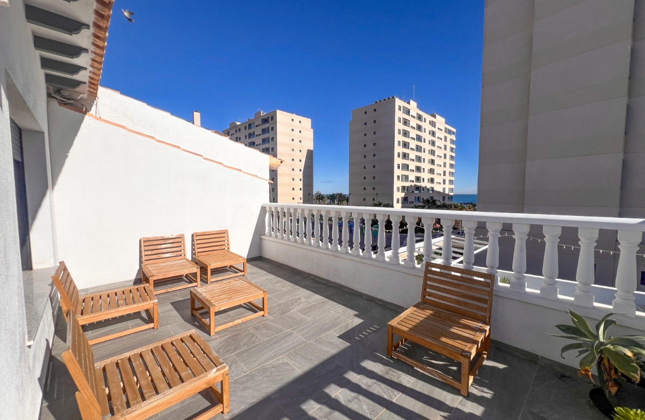 Resale - House - Orihuela Costa - Punta Prima