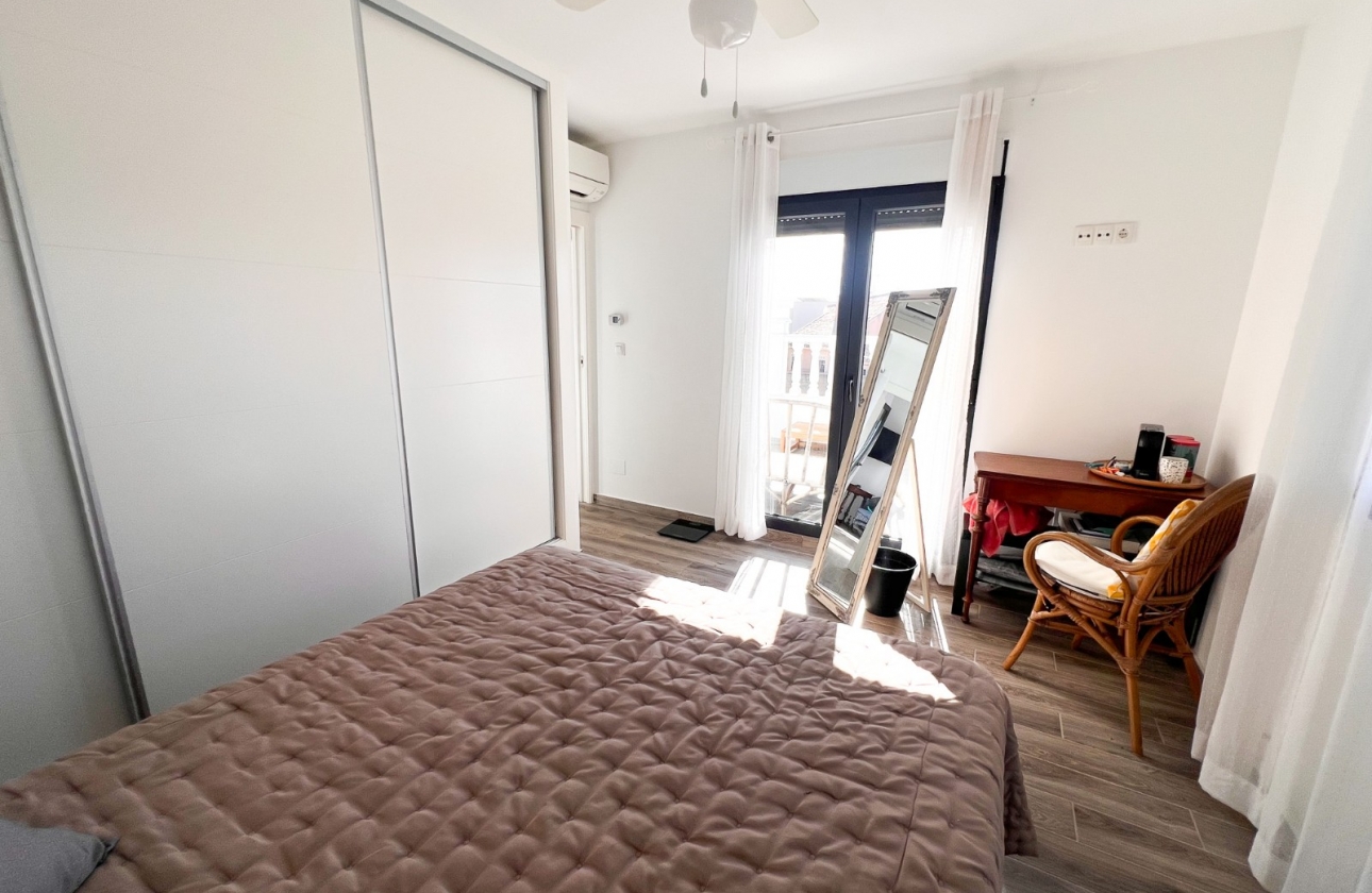 Resale - House - Orihuela Costa - Punta Prima