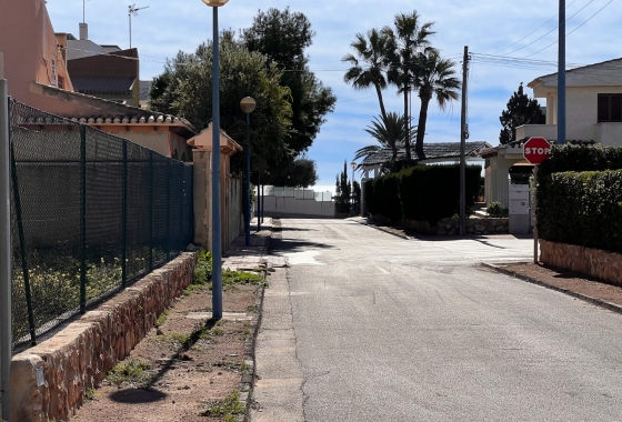 Resale - House - Orihuela Costa - Punta Prima