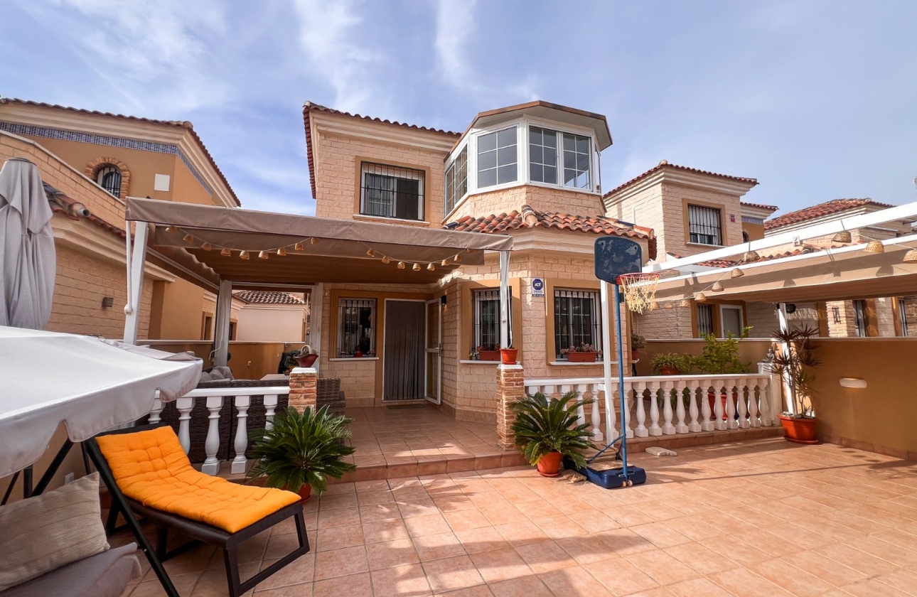 Resale - Villa - Guardamar del Segura - El Raso