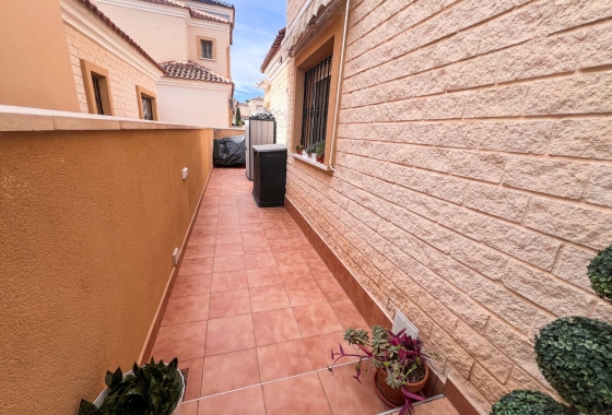 Resale - Villa - Guardamar del Segura - El Raso