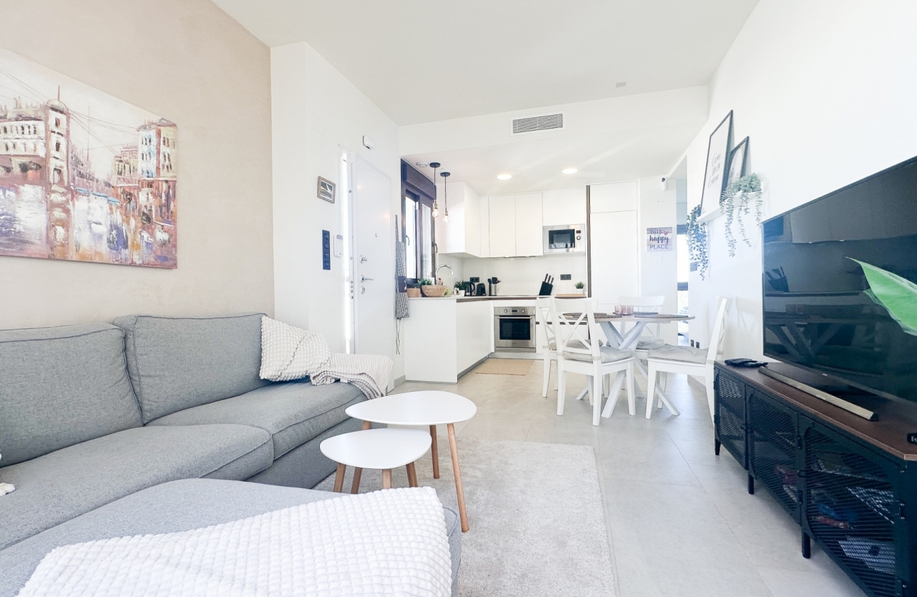 Resale - Apartment / flat - Torrevieja - Los Balcones