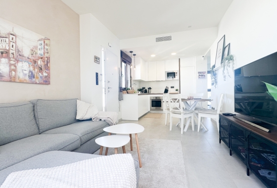 Resale - Apartment / flat - Torrevieja - Los Balcones