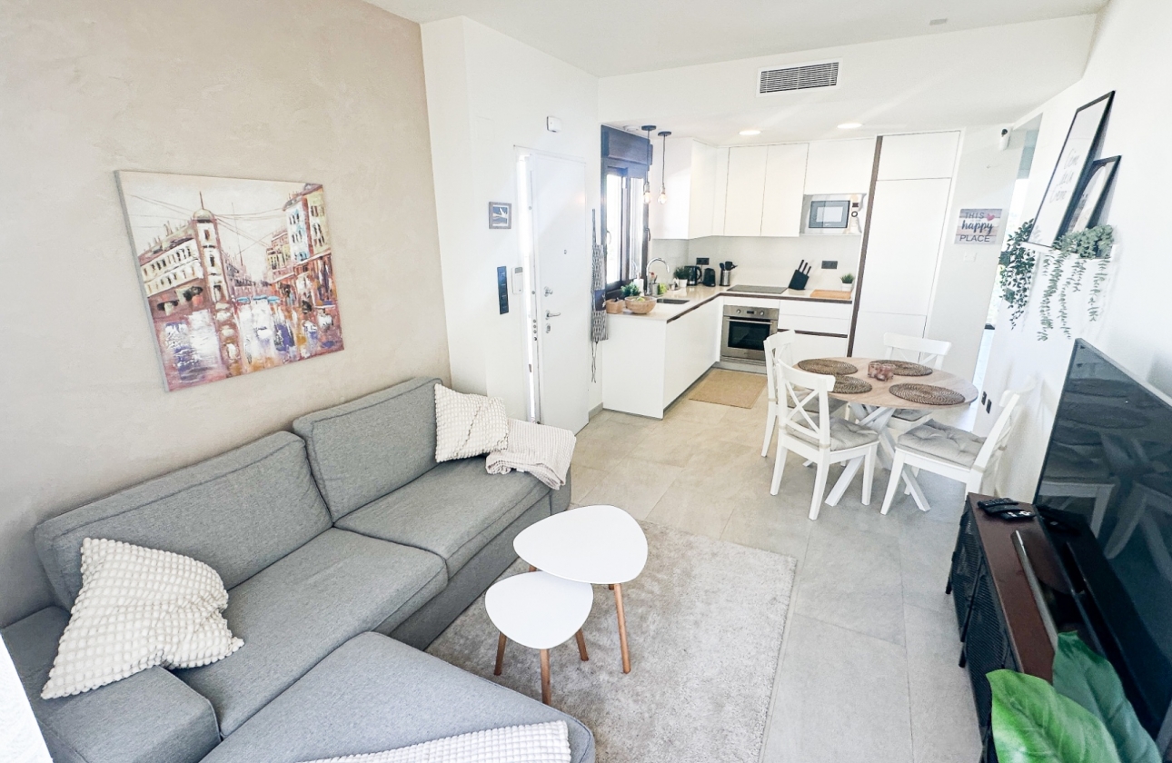 Resale - Apartment / flat - Torrevieja - Los Balcones