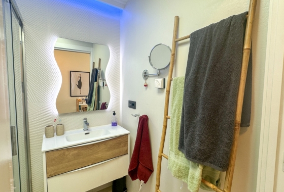 Resale - Apartment / flat - Torrevieja - Los Balcones