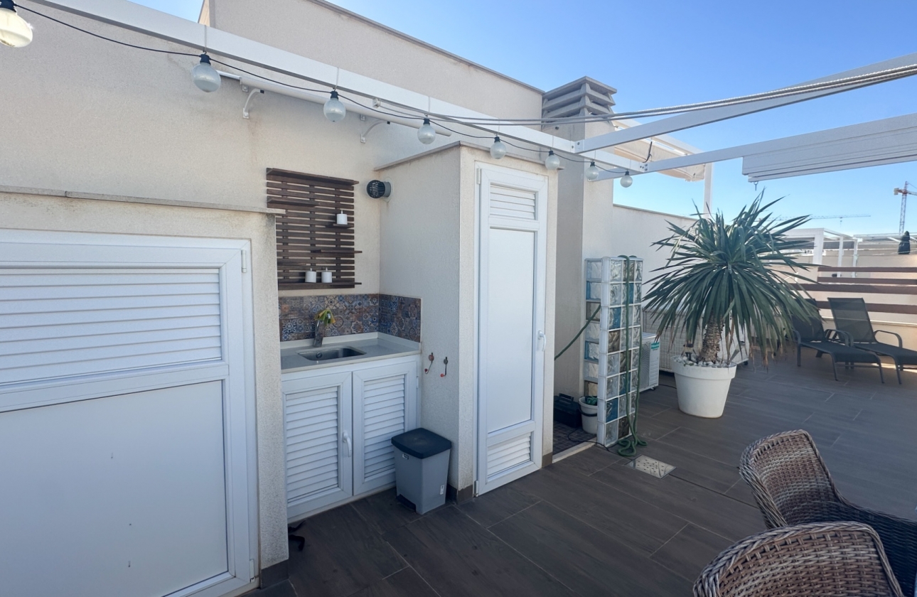 Resale - Apartment / flat - Torrevieja - Los Balcones