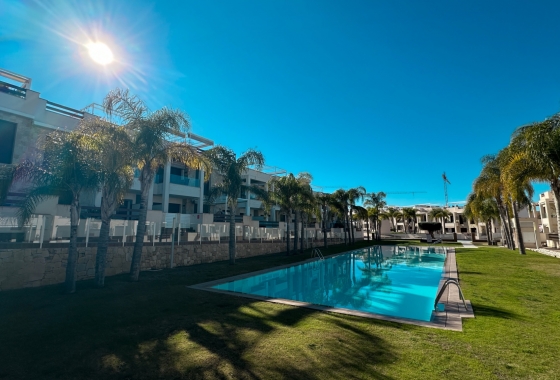 Resale - Apartment / flat - Torrevieja - Los Balcones