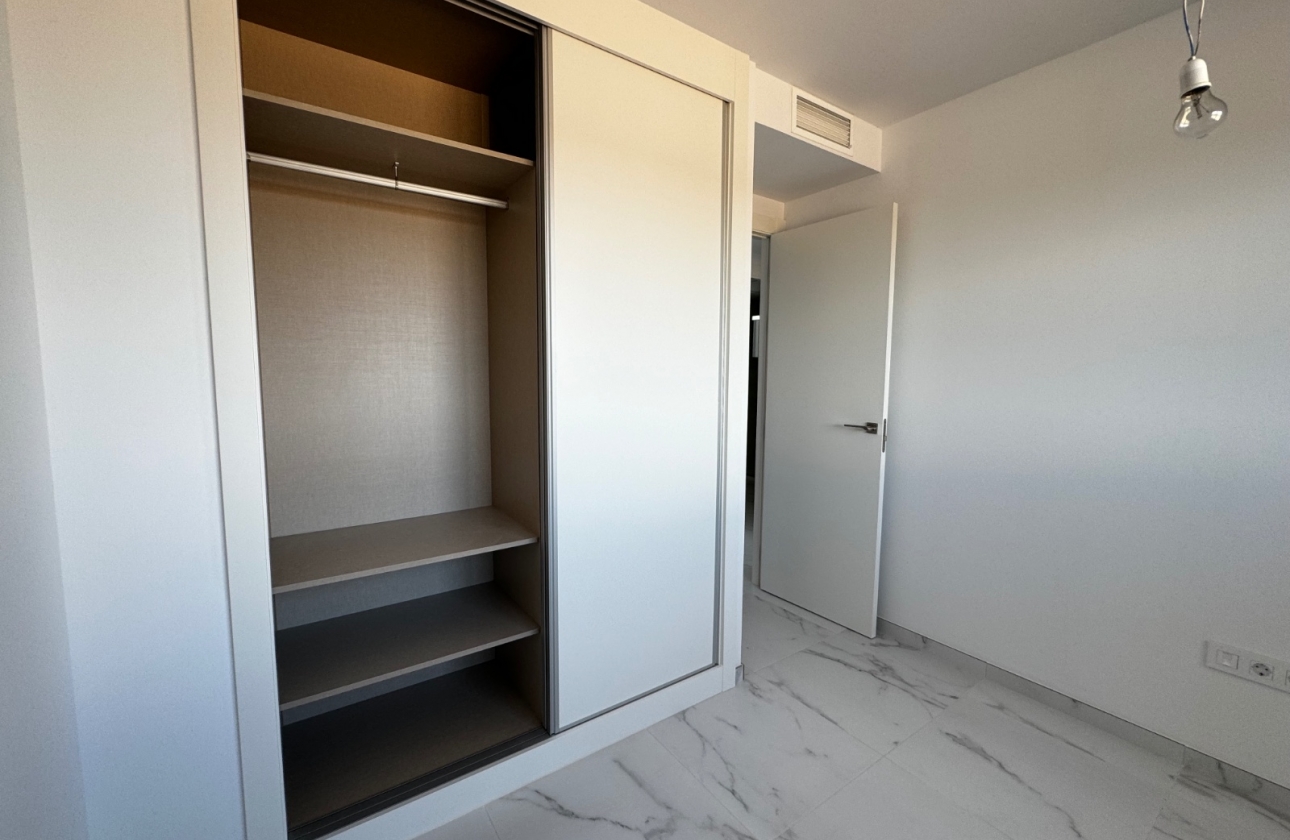 Revente - Appartement - Punta Prima