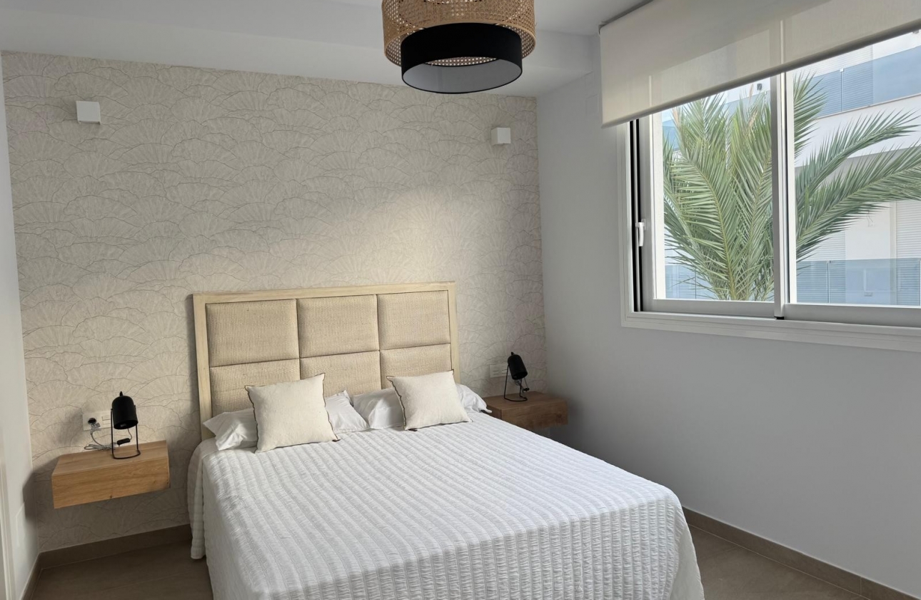 Resale - Apartment / flat - Torrevieja - Playa Los Locos