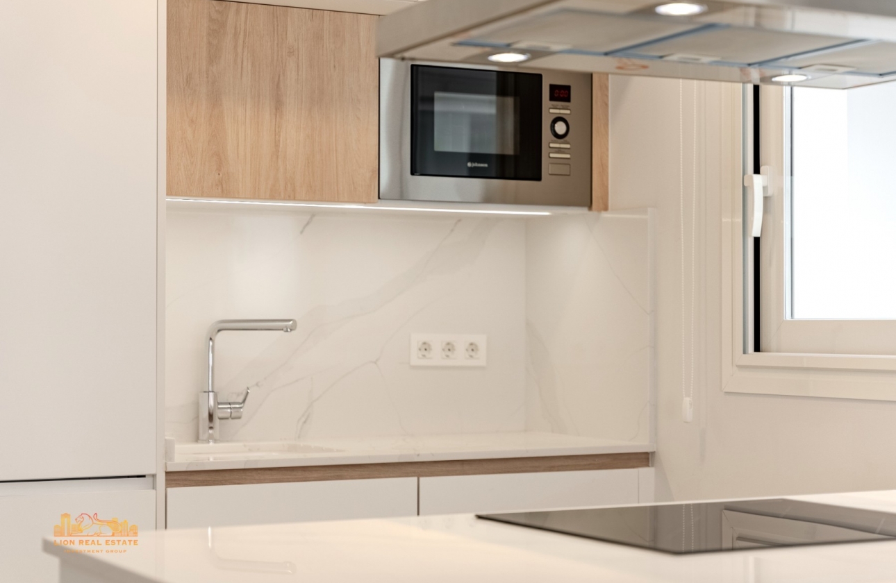 Resale - Apartment / flat - Torrevieja - Playa Los Locos