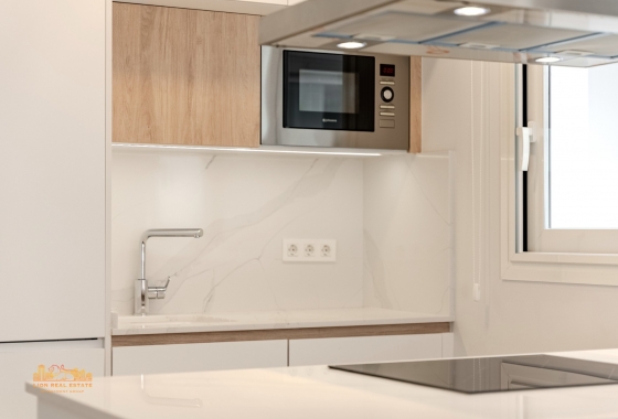 Resale - Apartment / flat - Torrevieja - Playa Los Locos