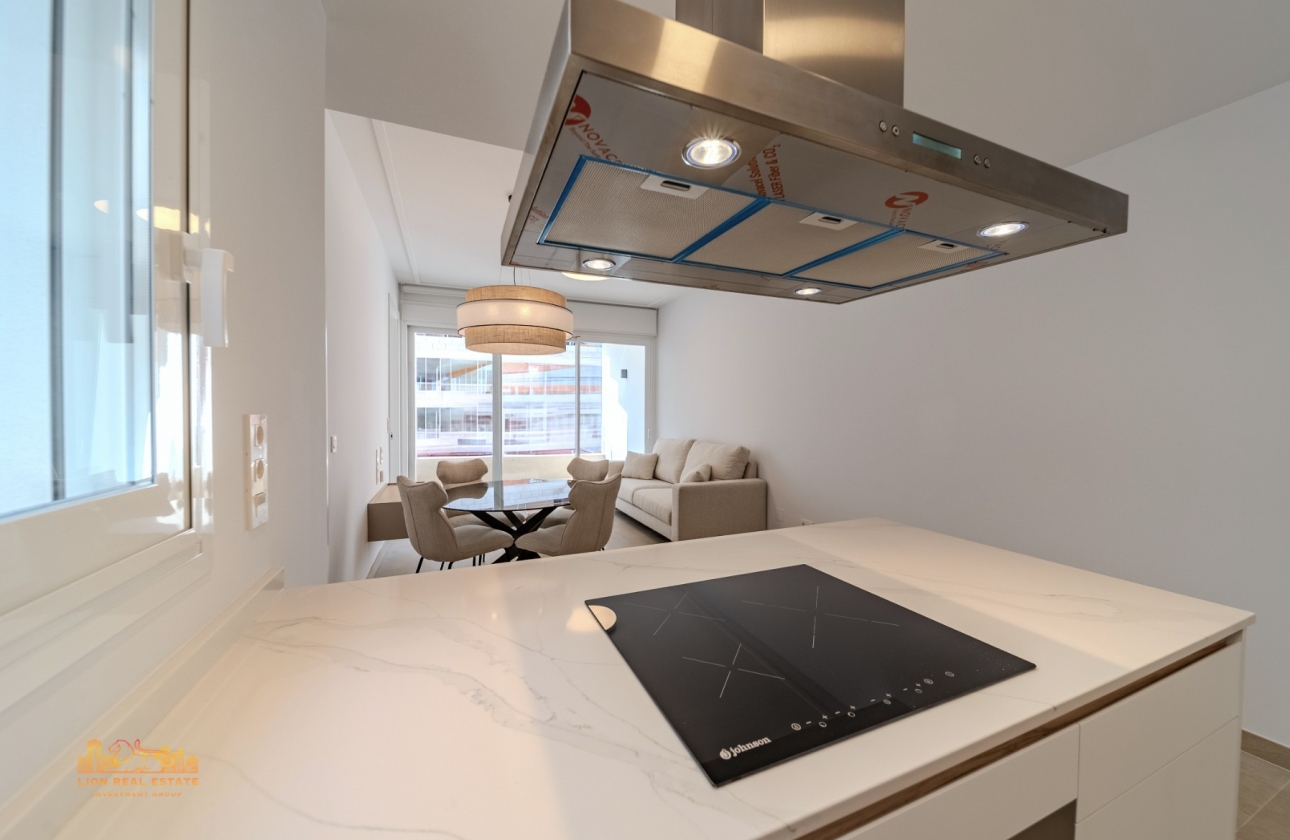 Resale - Apartment / flat - Torrevieja - Playa Los Locos