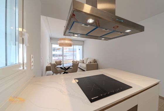 Resale - Apartment / flat - Torrevieja - Playa Los Locos