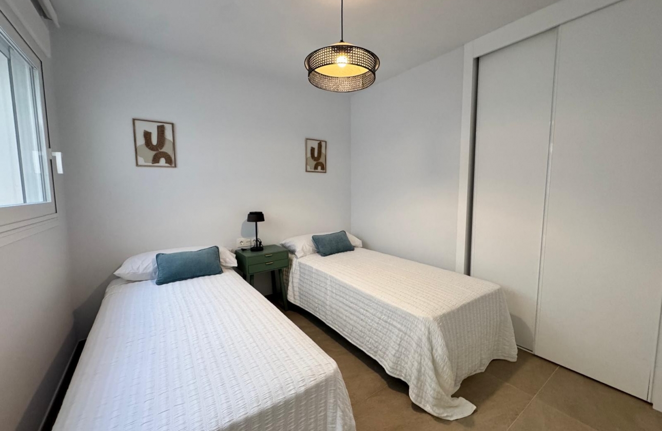 Resale - Apartment / flat - Torrevieja - Playa Los Locos