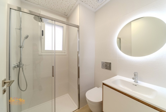 Resale - Apartment / flat - Torrevieja - Playa Los Locos