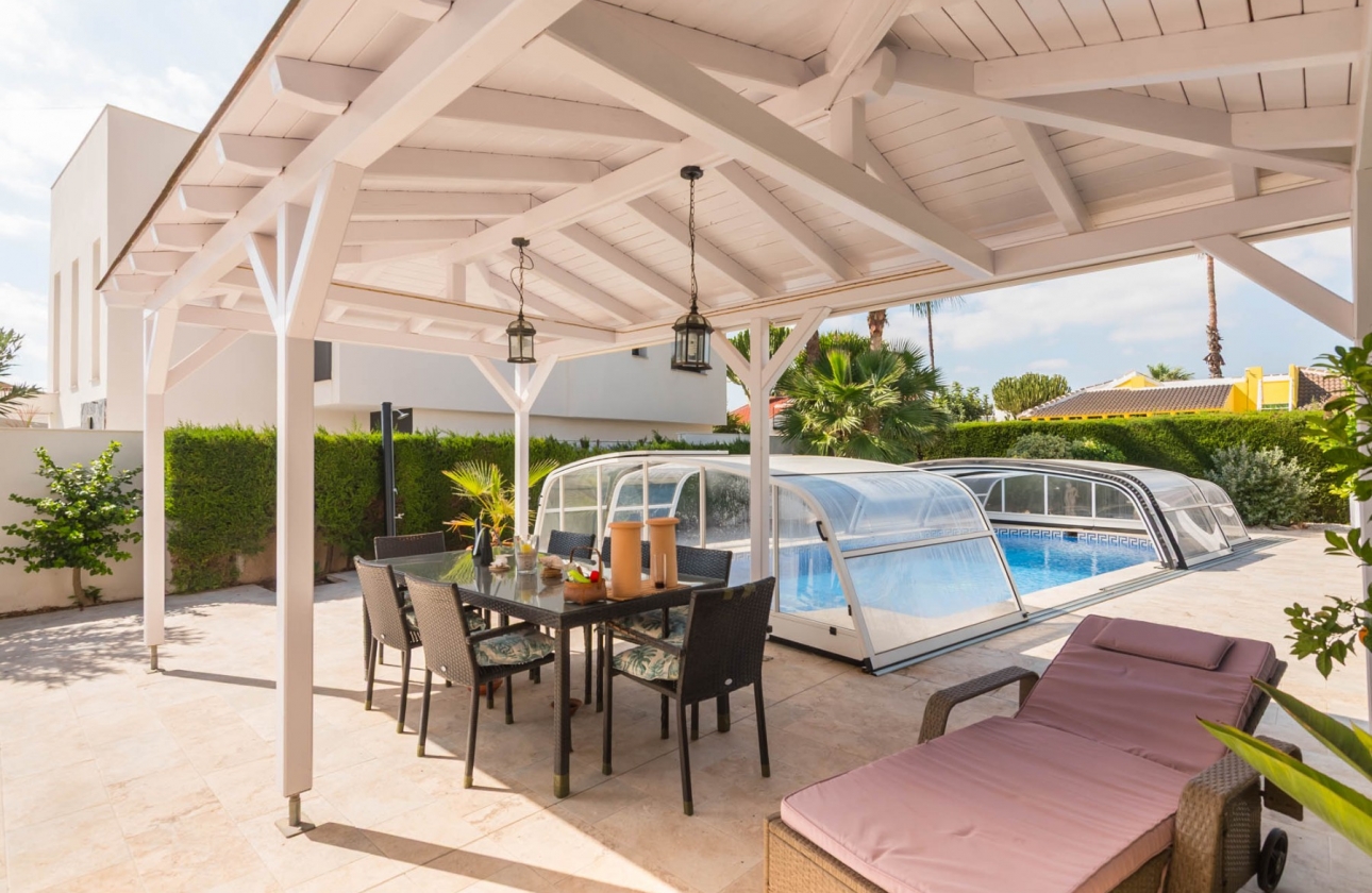 Resale - Villa - Los Alcazares