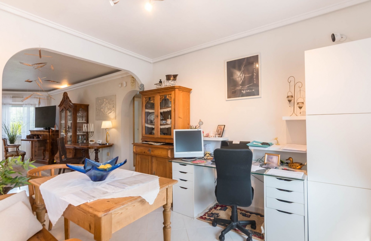 Resale - Villa - Los Alcazares