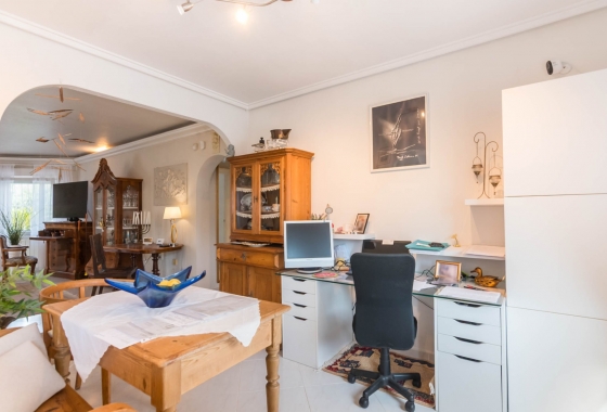 Resale - Villa - Los Alcazares